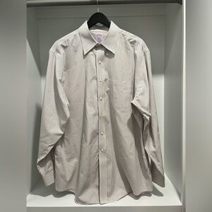 Brooks brothers classic non-iron supima cotton blue and gold stripe neck 17-35